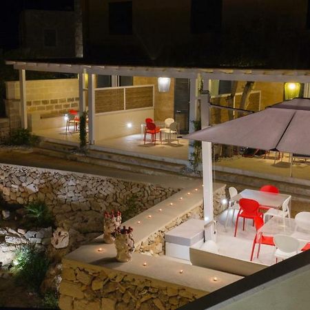 Le Suites Del Carrubo فافينانا المظهر الخارجي الصورة