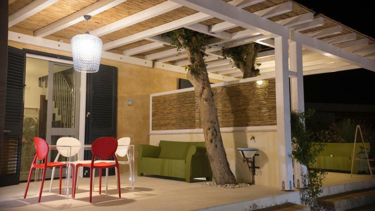 Le Suites Del Carrubo فافينانا المظهر الخارجي الصورة