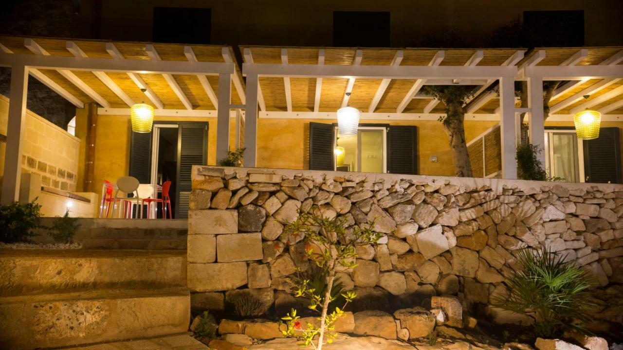 Le Suites Del Carrubo فافينانا المظهر الخارجي الصورة