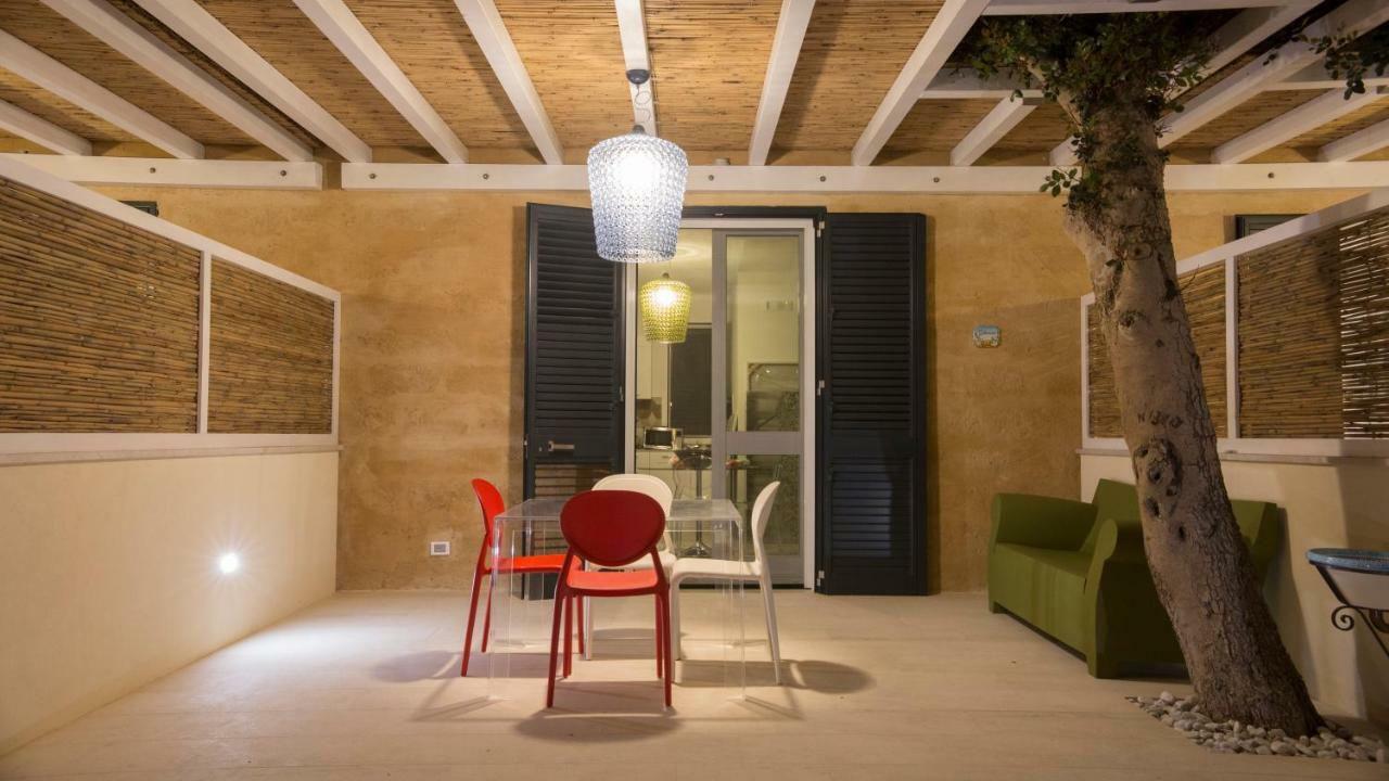 Le Suites Del Carrubo فافينانا المظهر الخارجي الصورة