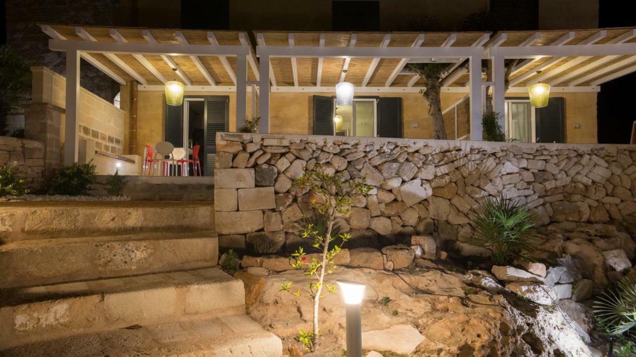 Le Suites Del Carrubo فافينانا المظهر الخارجي الصورة