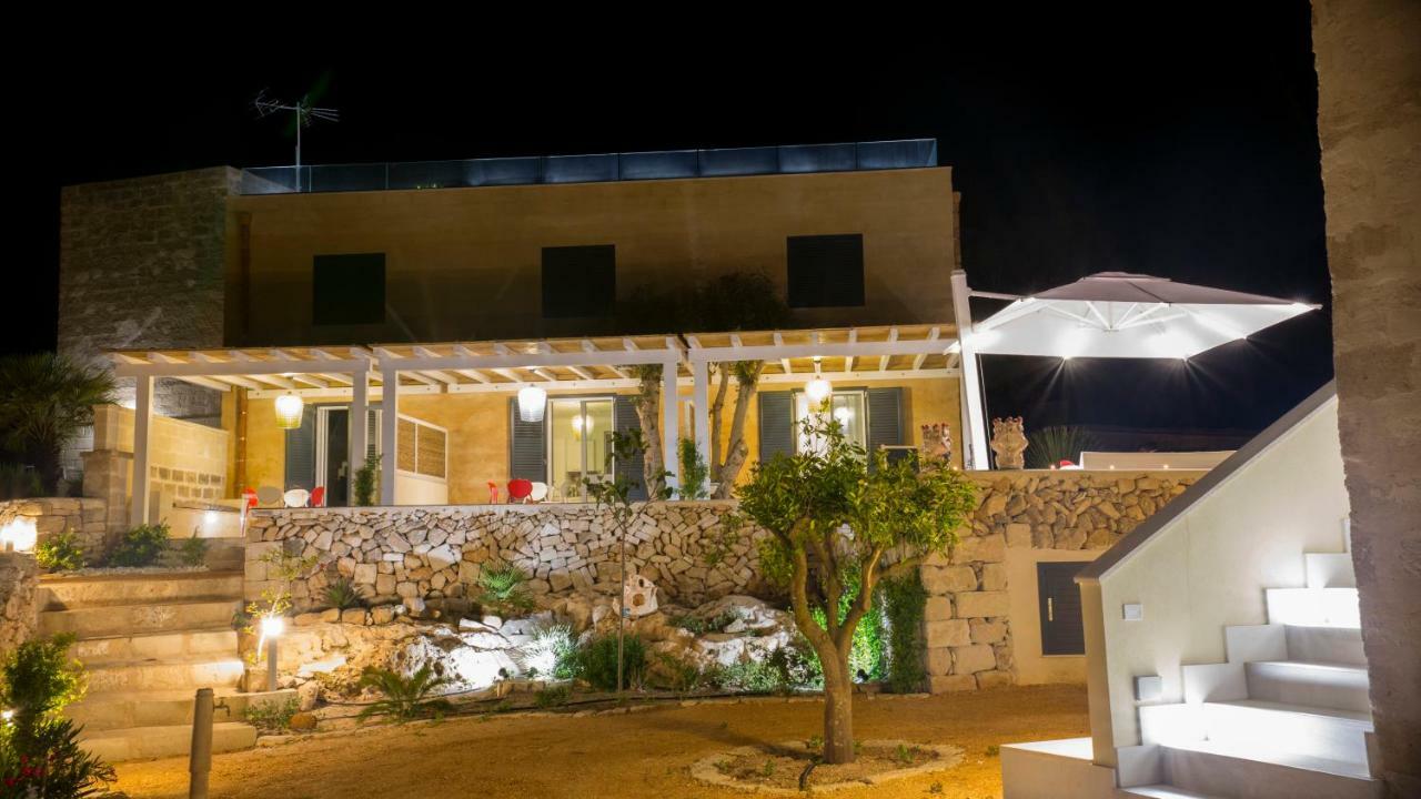 Le Suites Del Carrubo فافينانا المظهر الخارجي الصورة
