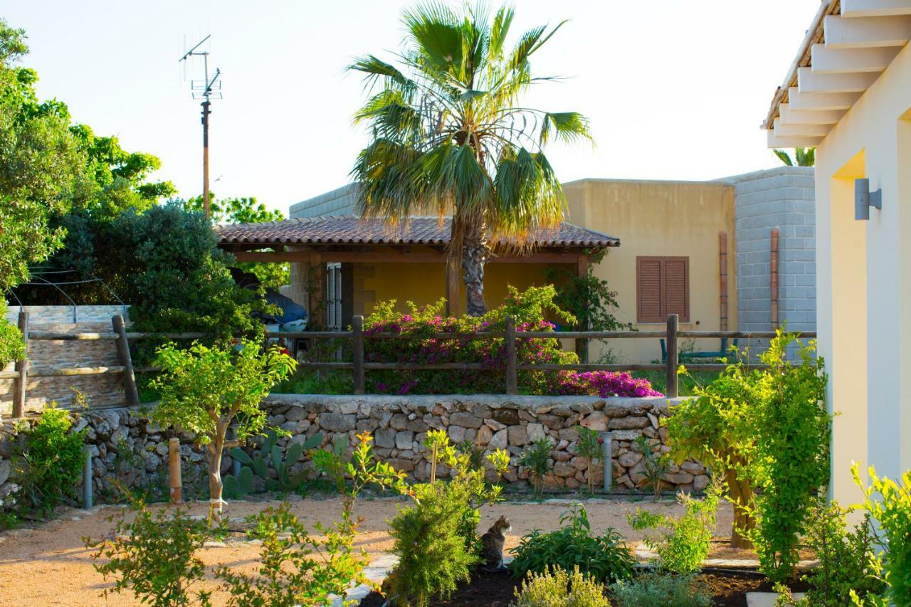Le Suites Del Carrubo فافينانا المظهر الخارجي الصورة